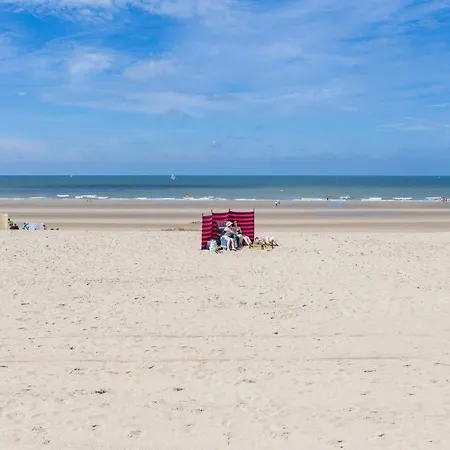 Spacious On The Seafront *