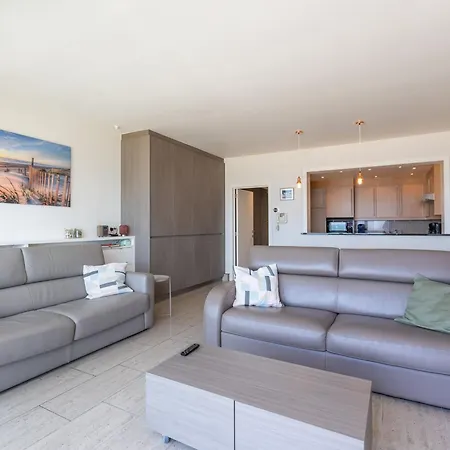 Spacious On The Seafront