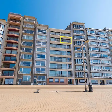 Spacious On The Seafront Middelkerke